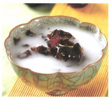 荸荠木耳汤